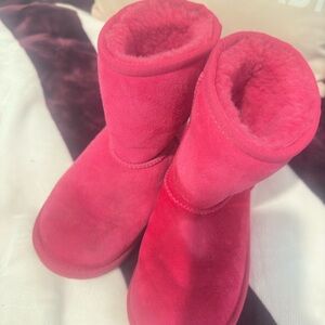 Kids ugg boots size 1
